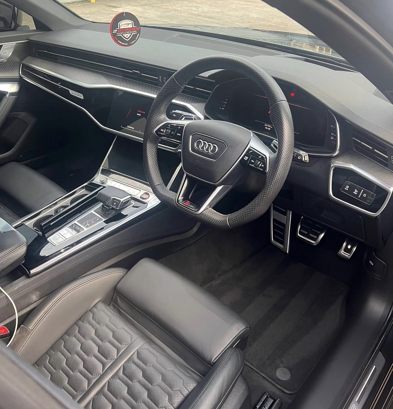 Car detailing before and after 4